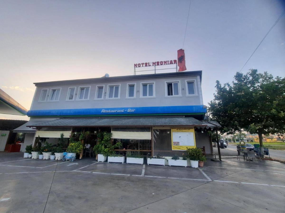 Hotel Megniar Lushnjë Extérieur photo